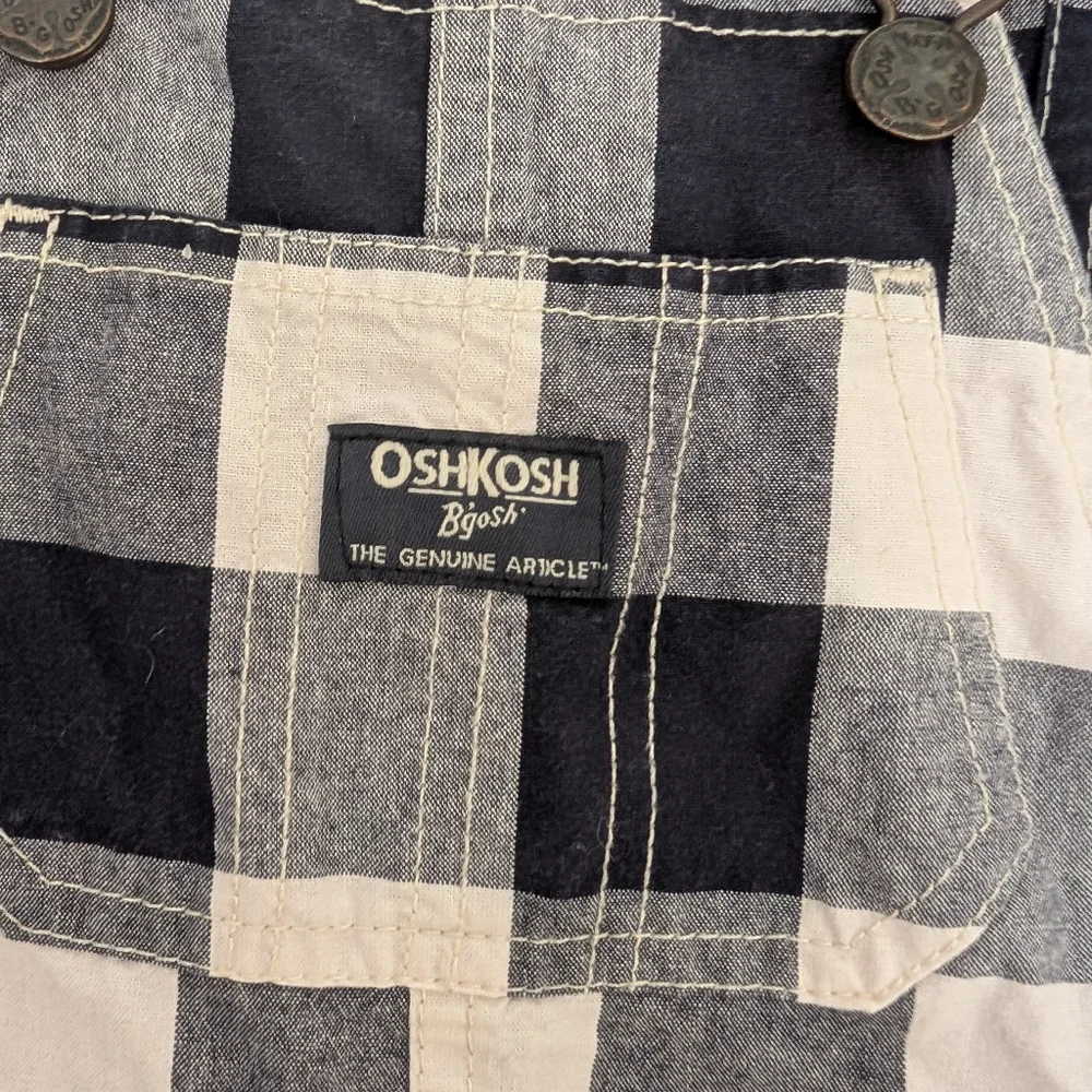$ 💥3/$24 OshKosh B'gosh Navy and White‎ Checkered Shortalls